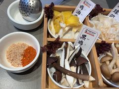 -阿婆情腊排骨火锅·野生菌季(古城旗舰店)