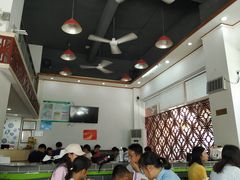 大堂-黄师奶甜品店