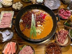 红锅-周幺妹重庆老火锅(银泰城总店)