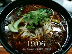 -蓉李记成都名小吃(二七万达店)