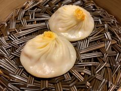 活拆蟹黄小笼包-成隆行·蟹王府(九江路店)