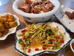 -梁姐啤酒鱼(兴坪古镇店)