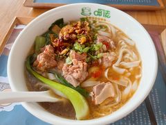 -呷佬·长沙手工米粉(金沙江路店)