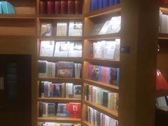 -守望者书店(南开大悦城店)