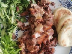 扒猪脸火勺-北京龙庆四季香农家饭庄·灶台鱼·碳烤虹鳟鱼(龙庆峡店)