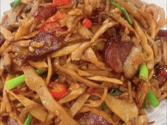 -湖南人家湘菜馆(镇江路店)