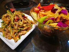 -丫头记(新村店二部)