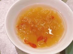 银耳汤-鲜潭蒸汽石锅鱼(五道口购物中心店)