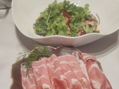 -红鼎豆捞·非遗鲍皇汤火锅(宝丰路店)