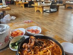 -喇喇排骨火锅·传统韩式脊骨汤(望京西园总店)