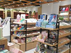 -新华书店(印象城店)
