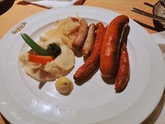 -LENBACH兰巴赫西餐啤酒坊(大连东港店)