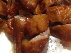 吊烧乳鸽-郑厨私房菜