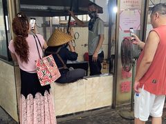 -黄记四更烤乳猪店