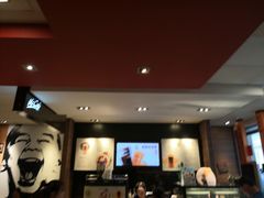 -麦当劳(汉口火车站候车室店)