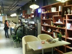 -新华书店(印象城店)