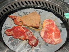 -阪尚皇·原切牛排·烤肉火锅自助(北京路店)