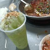 今天火锅吃撑了，超满足