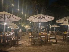 -三亚艾迪逊酒店·海滩烧烤 BARBACOA·现场乐队·浪漫晚餐·烧烤海鲜