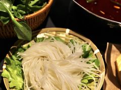 -由衷贵州酸汤牛肉火锅(新桥店)