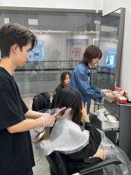 -斑斓色彩沙龙