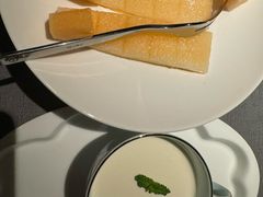 -左庭右院鲜牛肉火锅黑金店(陆家嘴中心店)