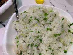 葱油炒饭-凤凰路何眼镜香辣蟹(花果园店)