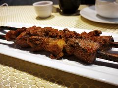 戈壁滩红柳烤肉-巴扎美食·新疆菜·西域歌舞表演餐厅(新疆大厦店)
