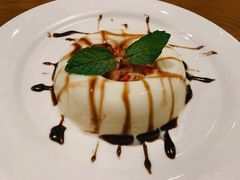 意式奶冻配酱果-安妮意大利餐厅(国贸店)