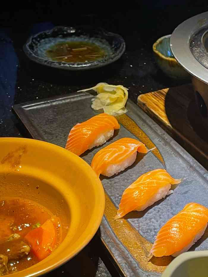 十秋精致料理(柏联店)-"一个人逛街不知道吃什么,就选择了这个自住.