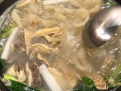 -胡须佬鸡煲四季火锅店(石厦西村直营店)