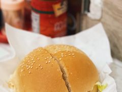 猪扒包-旺角宝港式茶餐厅(寮步店)