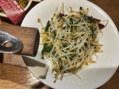 -聚鑫朋酸菜肥肠(文艺路口店)
