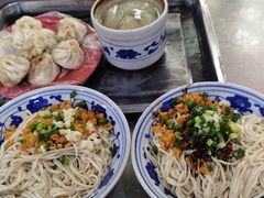-高师傅特色米粉汤包(建设路店)