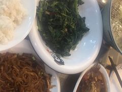 -临街徽菜馆·正宗黄山味