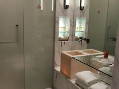 -上海滴水湖皇冠假日酒店