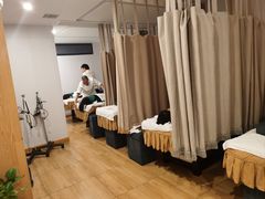-蓉城阳光推拿馆(理想中心店)