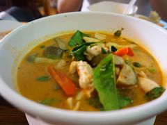 -J Daeng Seafood