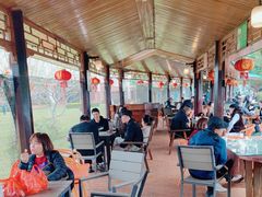 -侯臣咖啡文化村