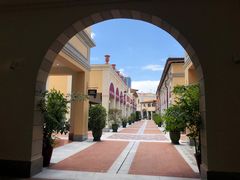 -佛罗伦萨小镇广佛名品奥特莱斯(疏港路店)