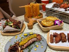 -小董哥烤串·爆汁大油边(故宫店)