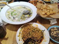 -严记小天府酸菜鱼(西四路店)