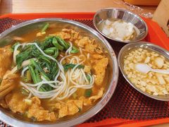 -柳州肥姨妈大骨螺蛳粉(双阳路店)