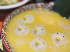 -月亮眼花园餐厅书吧酒吧