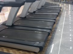 -美航国际健身(北京华联店)