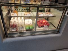 面包甜点陈列柜-喜茶(广州中山六路店)