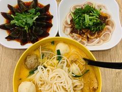 -谭仔米线(皇庭广场店)