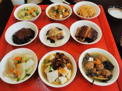 -蓝田九大碗民俗食府(蓝田店)