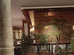 -八府香鸭·啫啫煲(华山路店)