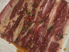 -山川小町·极番烧肉(新地假日广场店)